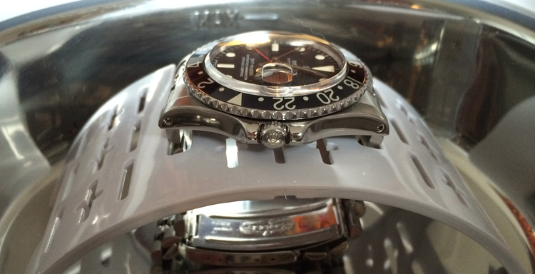 Can I Clean My Rolex in an Ultrasonic Cleaner