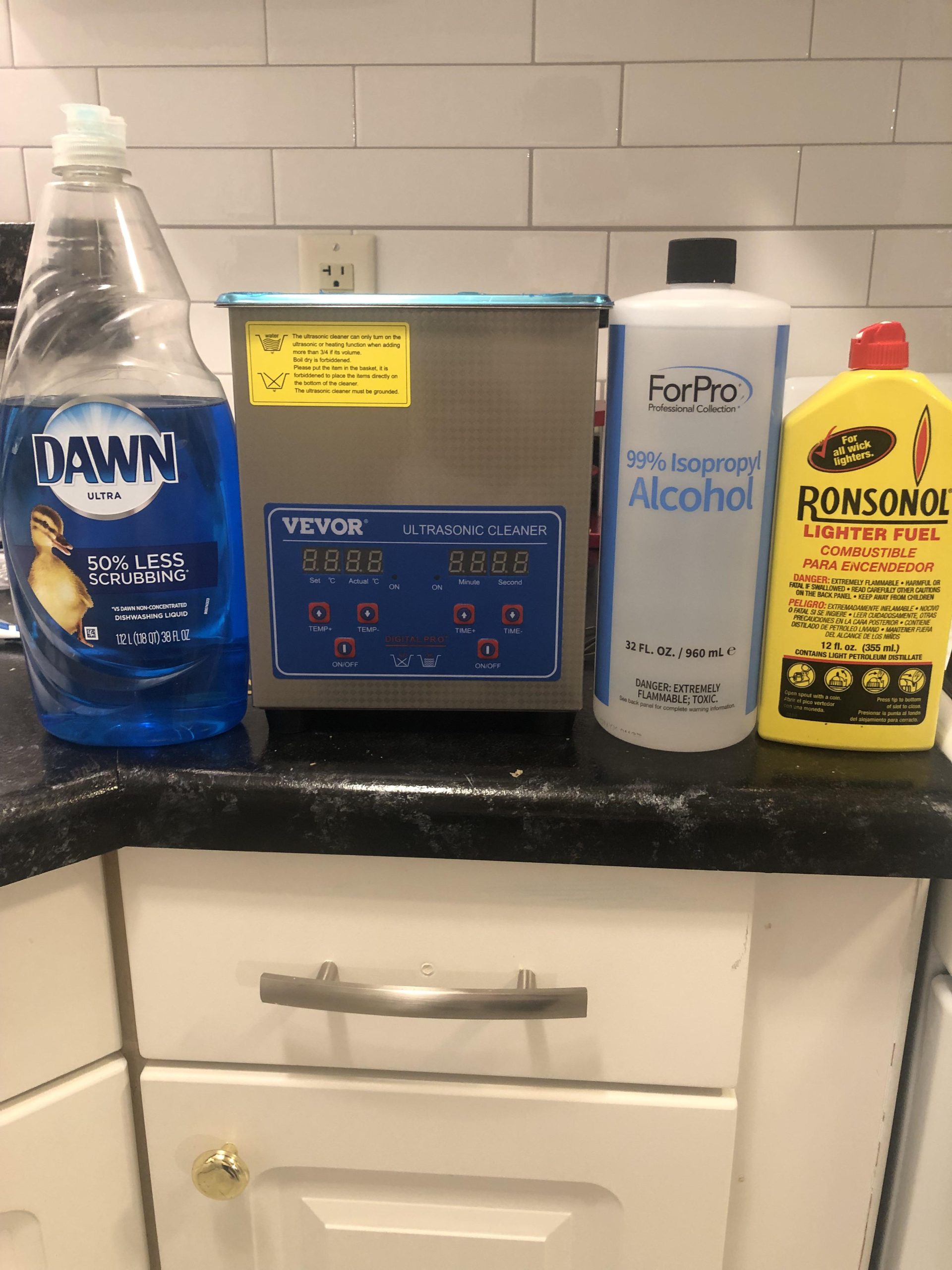 What Liquid to Use in an Ultrasonic Cleaner